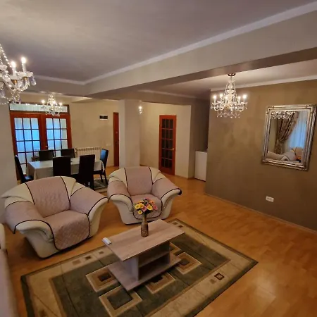 Vila 33 Constanţa